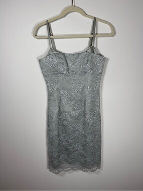 BCBG MAX AZRIA | Y2K 00s Silver Grey Lace Mini Dress Size 2